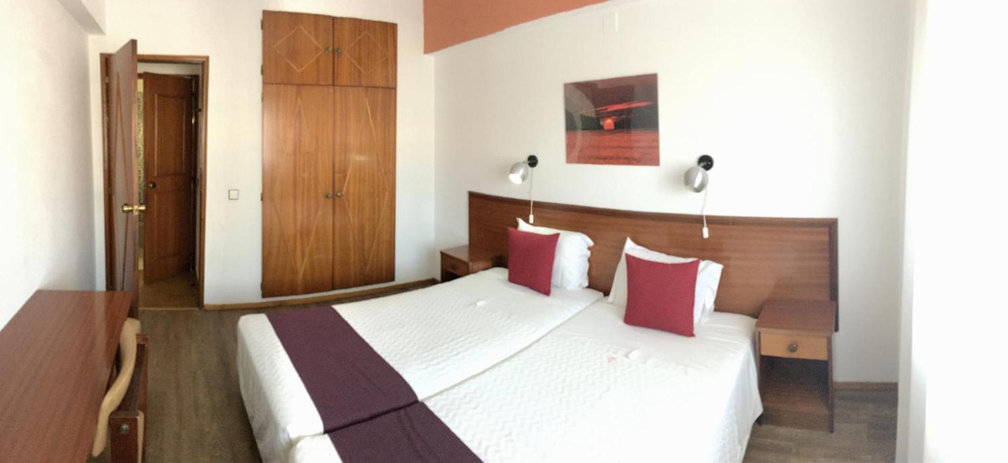 Rosamar Apartamentos Armacao de Pera Phòng bức ảnh