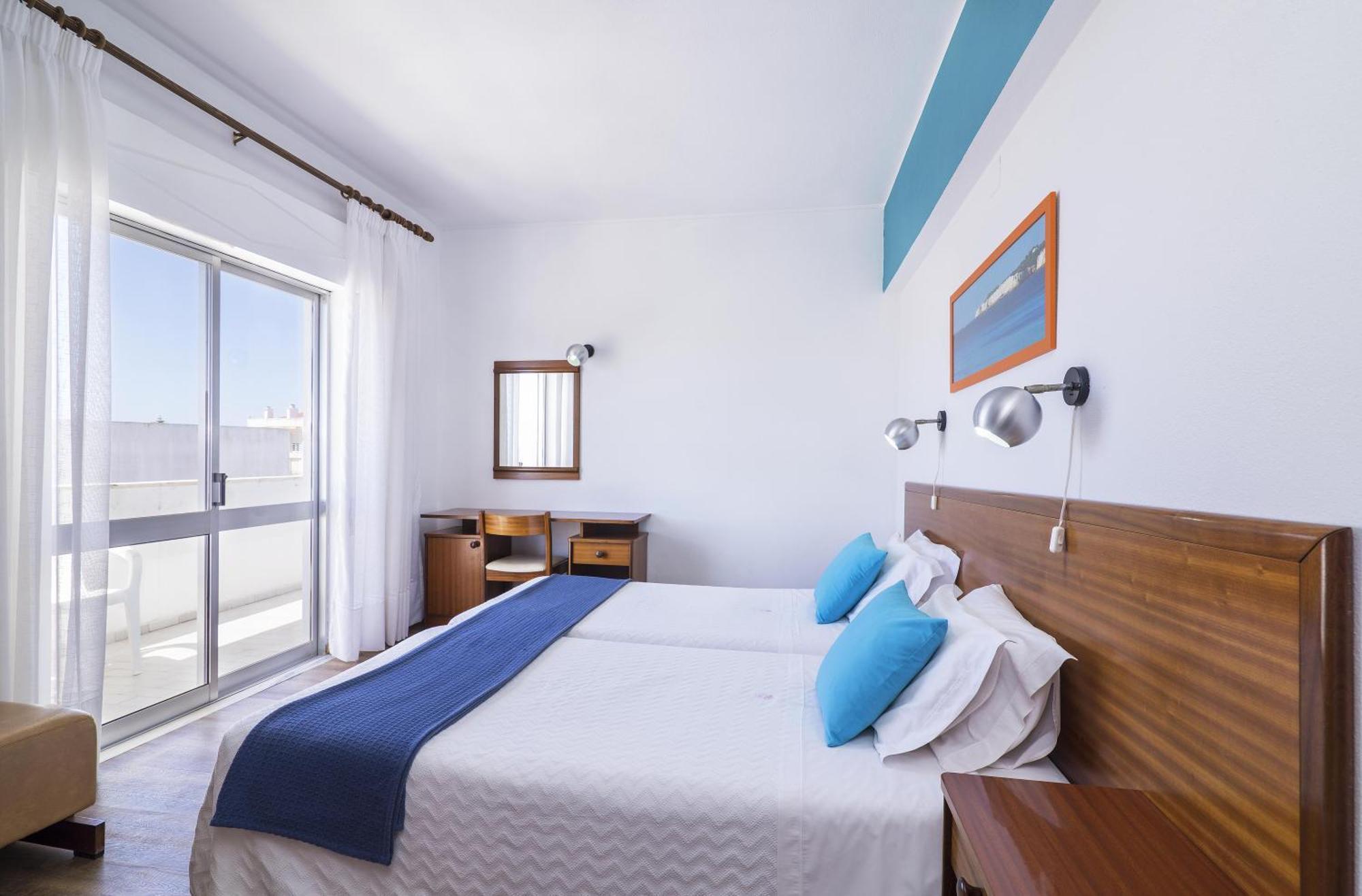 Rosamar Apartamentos Armacao de Pera Phòng bức ảnh