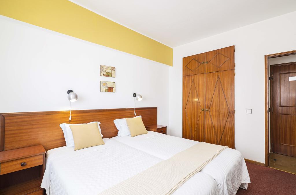 Rosamar Apartamentos Armacao de Pera Phòng bức ảnh